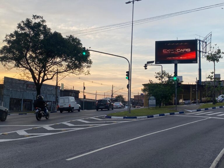 Veiculação de Campanha em LED Parque Shopping Maia