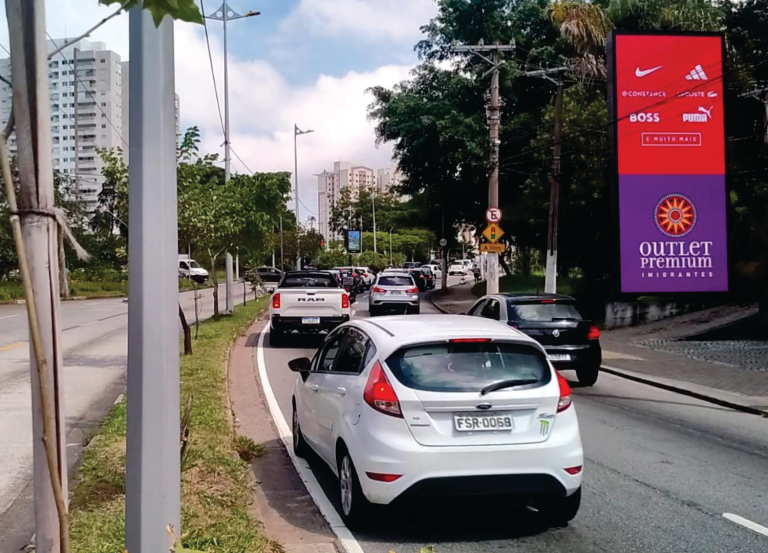 Veiculação em Painel de LED Cliente Outlet Premium Imigrantes em Santo André